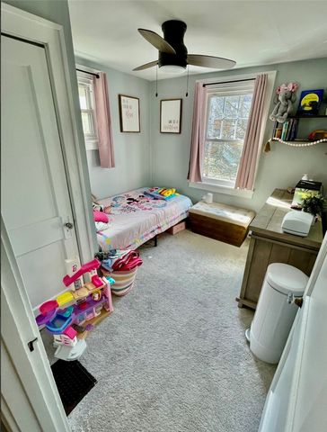 821 7th Ave, Coraopolis, PA 15108