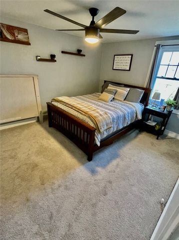 821 7th Ave, Coraopolis, PA 15108