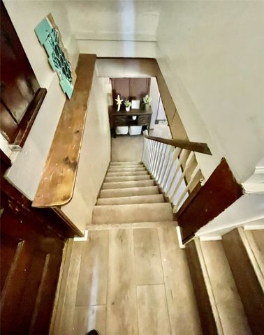 821 7th Ave, Coraopolis, PA 15108