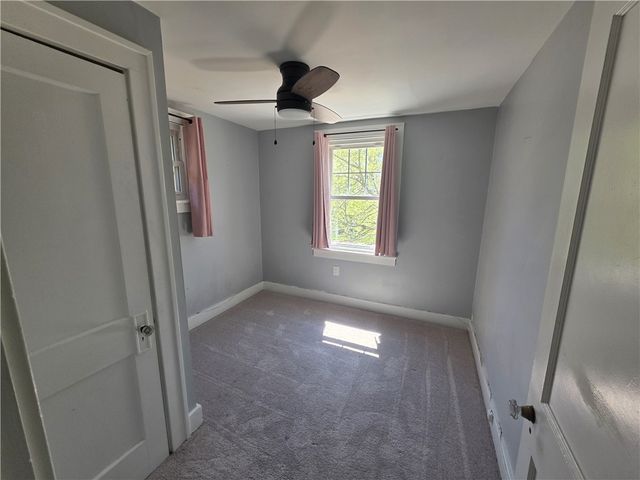 821 7th Ave, Coraopolis, PA 15108