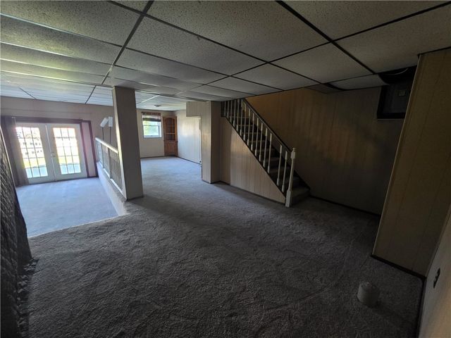 821 7th Ave, Coraopolis, PA 15108