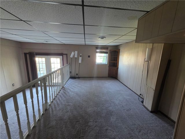 821 7th Ave, Coraopolis, PA 15108