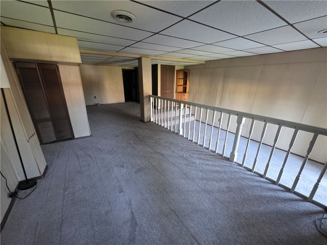 821 7th Ave, Coraopolis, PA 15108