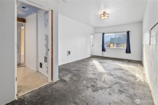 302 W 4th Street, Cle Elum, WA 98922