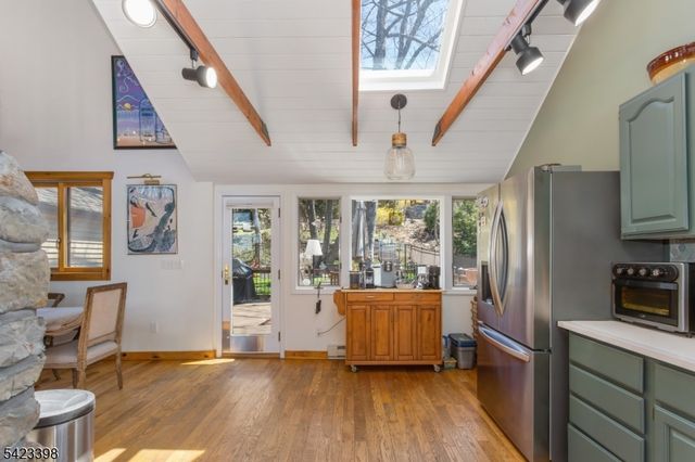 1046 Lakeside Dr E, Vernon Twp., NJ 07422