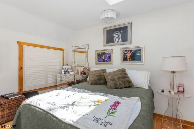 1046 Lakeside Dr E, Vernon Twp., NJ 07422