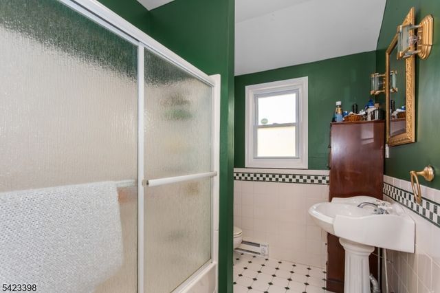 1046 Lakeside Dr E, Vernon Twp., NJ 07422