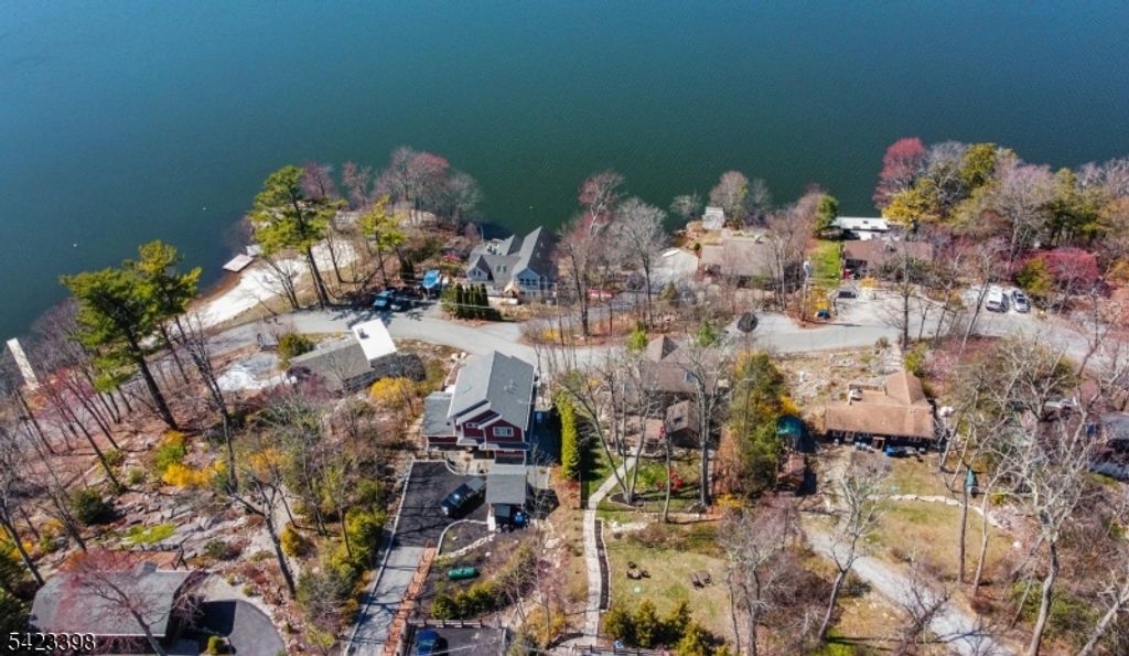 1046 Lakeside Dr E, Vernon Twp., NJ 07422 — photo 3