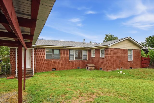 10920 E 3rd Street, Tulsa, OK 74128