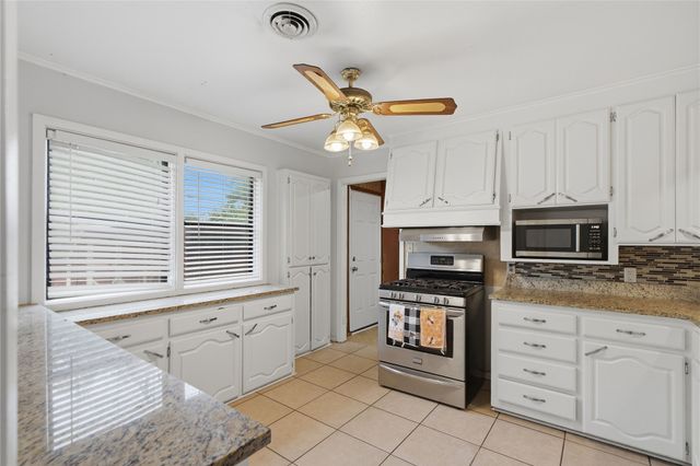 10920 E 3rd Street, Tulsa, OK 74128