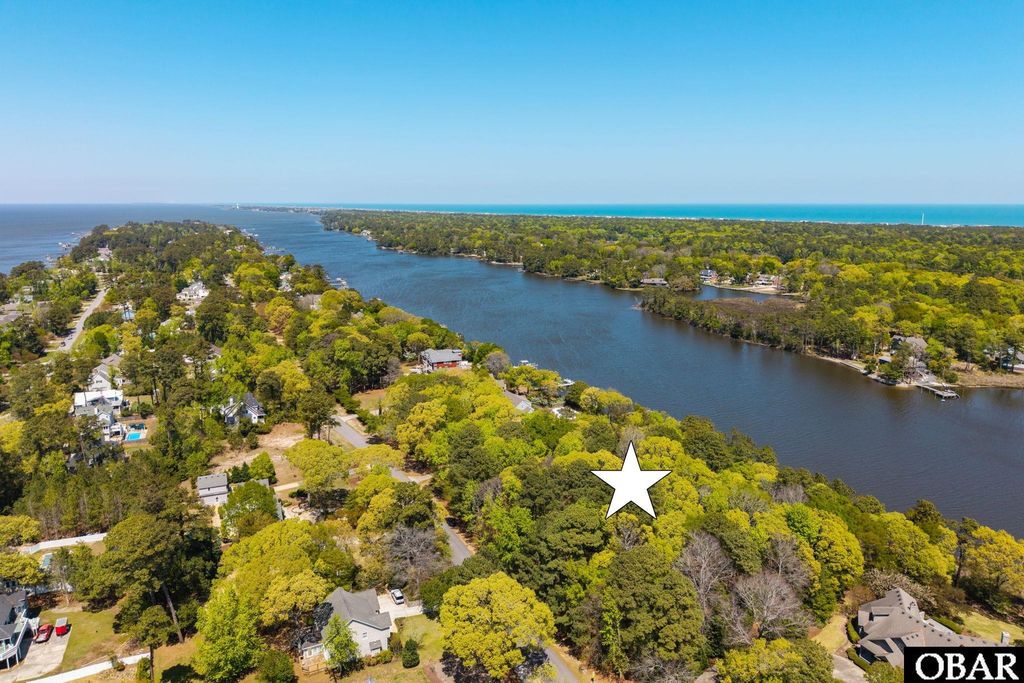 Image 19 of property listing at 3021 Creek Road Lot 16, Kitty Hawk, NC 27949
