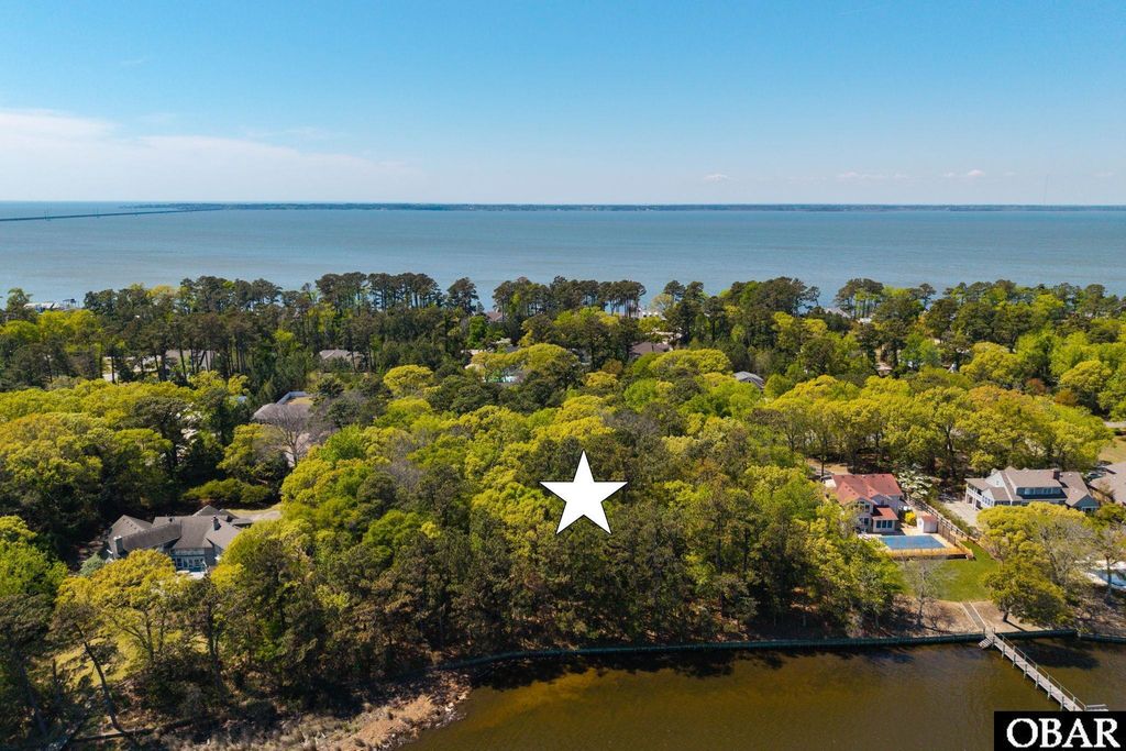 Image 20 of property listing at 3021 Creek Road Lot 16, Kitty Hawk, NC 27949