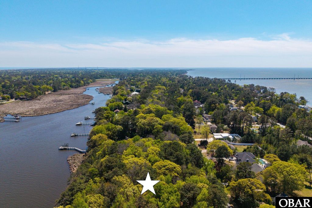 Image 21 of property listing at 3021 Creek Road Lot 16, Kitty Hawk, NC 27949