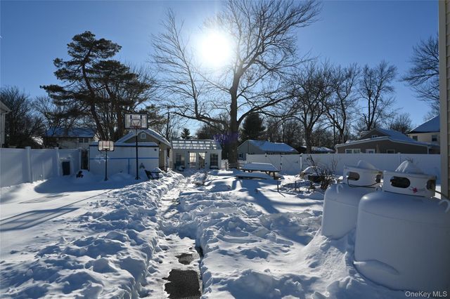 83 Lake Region Boulevard, Monroe, NY 10950