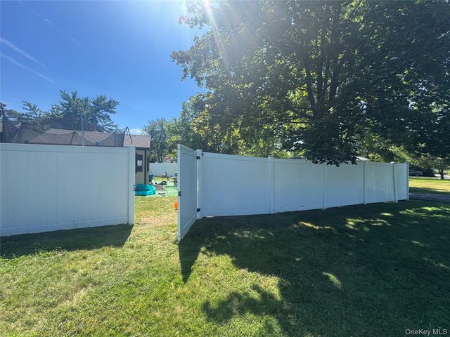 83 Lake Region Boulevard, Monroe, NY 10950