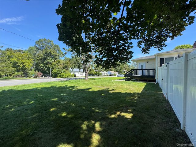 83 Lake Region Boulevard, Monroe, NY 10950