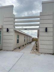 1413 Vine Avenue 2, Weslaco, TX 78596
