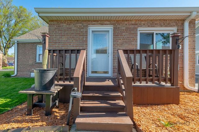 7828 Suburban Lane, Bridgeview, IL 60455