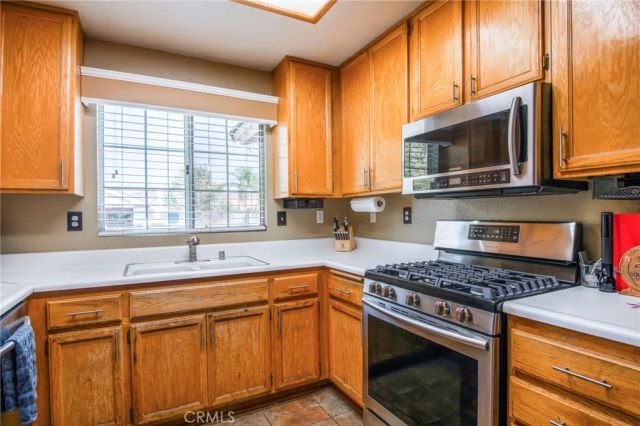 27139 Terrytown Road, Sun City, CA 92586