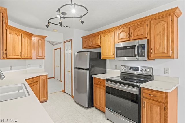 30370 Sugar Sand Lane, North Olmsted, OH 44070