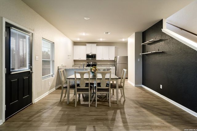 6810 Emerald Valley, San Antonio, TX 78242