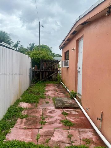 17800 NW 14th Place, Miami Gardens, FL 33169