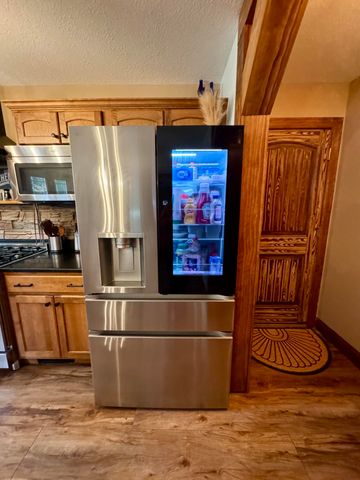 9434 N BOATMAN HILL RD, Columbia, MO 65202