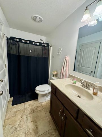 9434 N BOATMAN HILL RD, Columbia, MO 65202