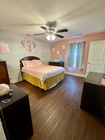 9434 N BOATMAN HILL RD, Columbia, MO 65202