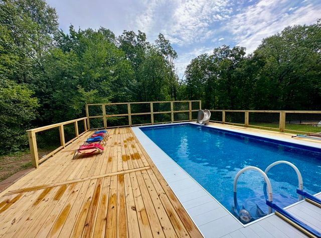 9434 N BOATMAN HILL RD, Columbia, MO 65202