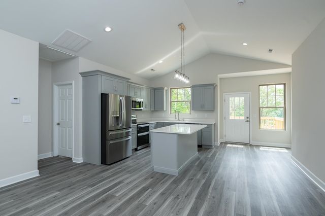 1655 Old Switzer Road, Moore, SC 29369