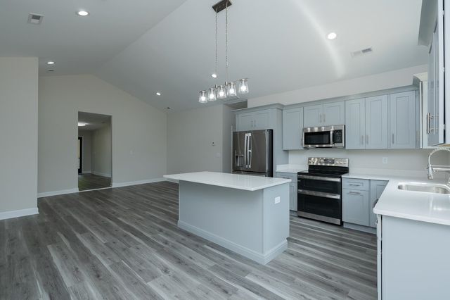 1655 Old Switzer Road, Moore, SC 29369