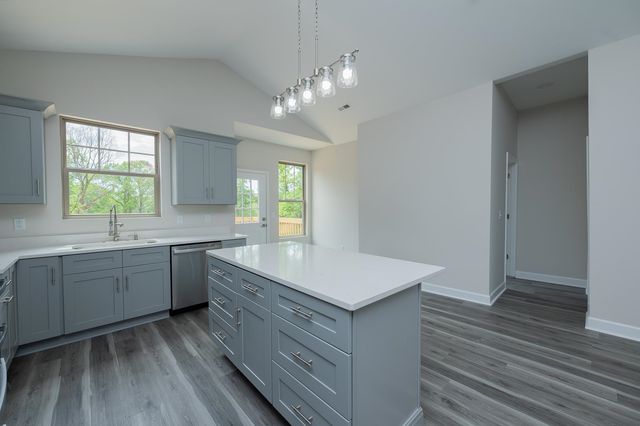 1655 Old Switzer Road, Moore, SC 29369