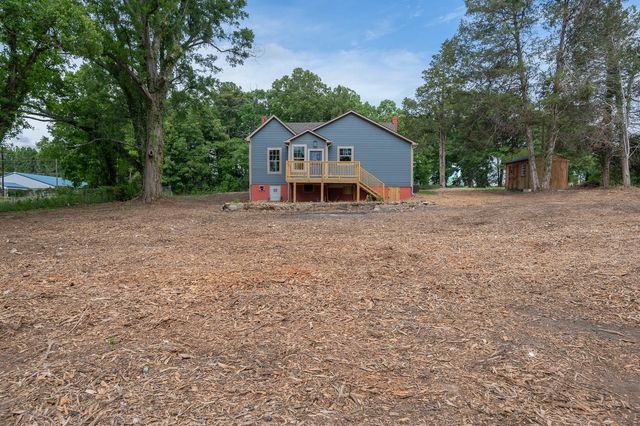 1655 Old Switzer Road, Moore, SC 29369
