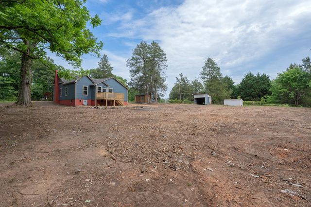 1655 Old Switzer Road, Moore, SC 29369