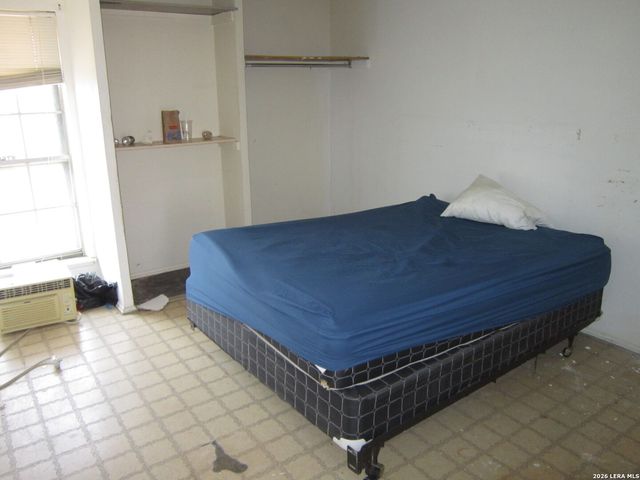 4635 Avenida Prima, San Antonio, TX 78233