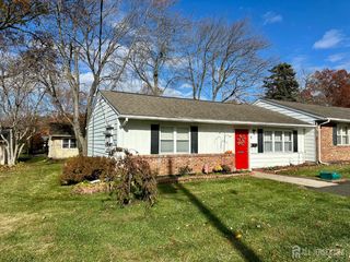 9 Nebraska Drive, Old Bridge, NJ 07747