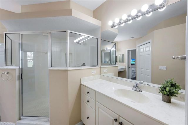 28120 Donnavid CT 104, Bonita Springs, FL 34135