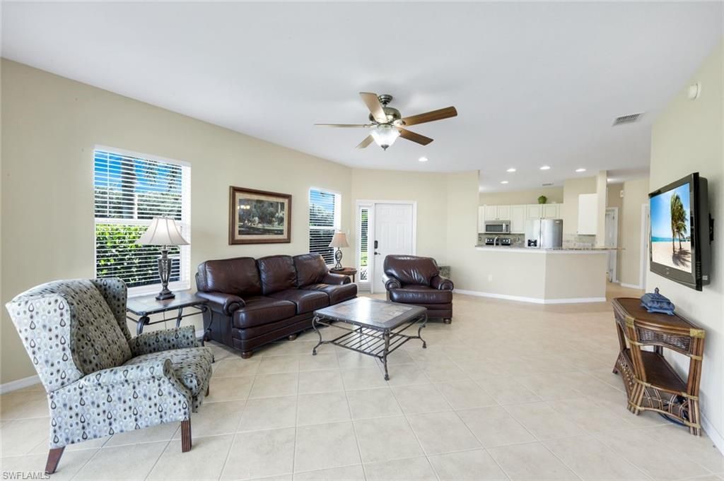 28120 Donnavid CT 104, BONITA SPRINGS, FL 34135 — photo 3