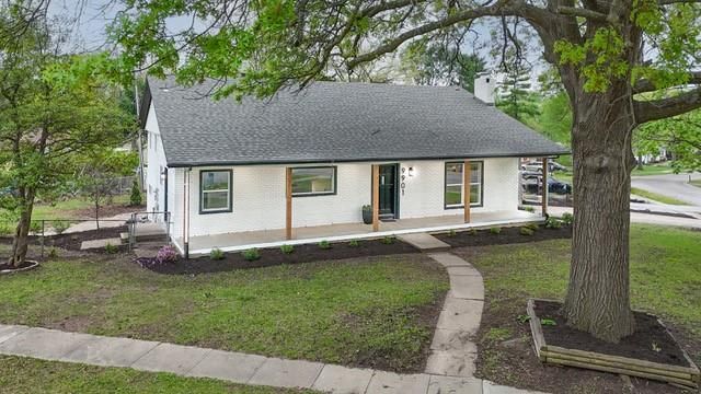 9901 Countryside Road, Lenexa, KS 66215