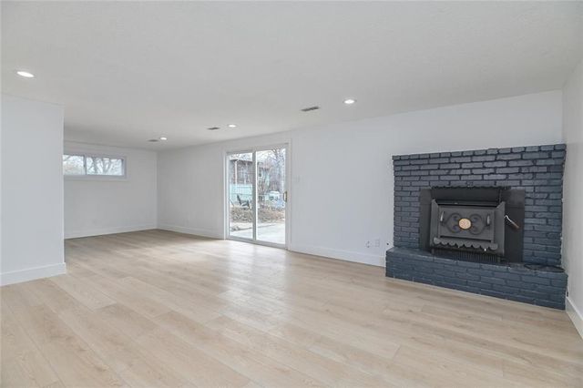 9901 Countryside Road, Lenexa, KS 66215