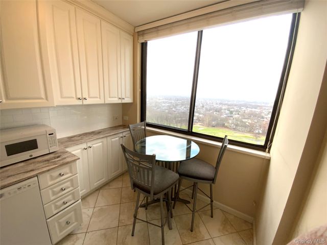 27110 Grand Central Parkway 16N, Floral Park, NY 11005