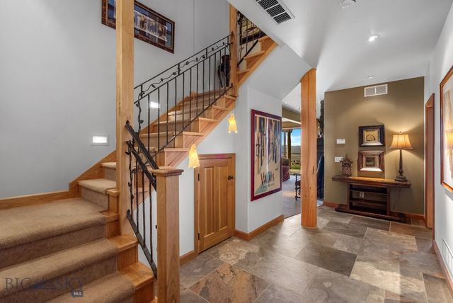 1061 Lookabout Lane, Manhattan, MT 59741