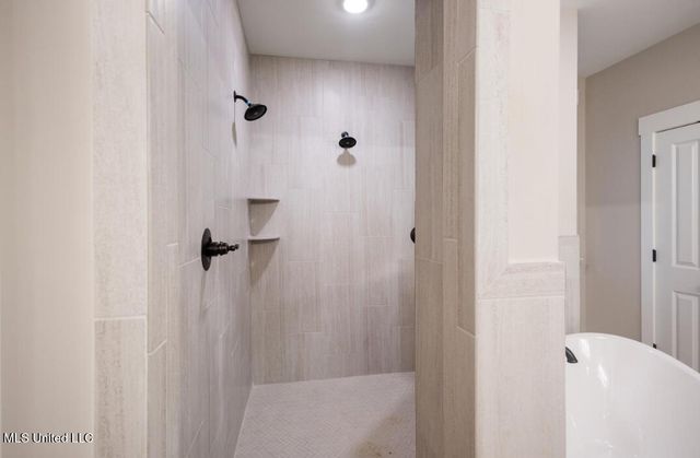 878 Coahoma Court, Nesbit, MS 38651