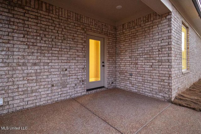 878 Coahoma Court, Nesbit, MS 38651