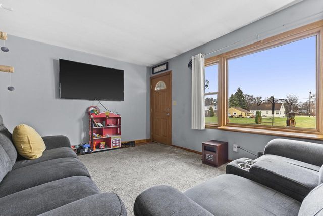 6239 S Kirkwood AVENUE, Cudahy, WI 53110