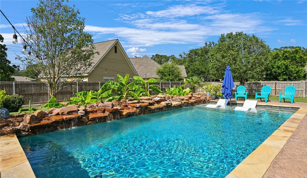 1108 Honeysuckle LN, Caldwell, TX 77836 — photo 3