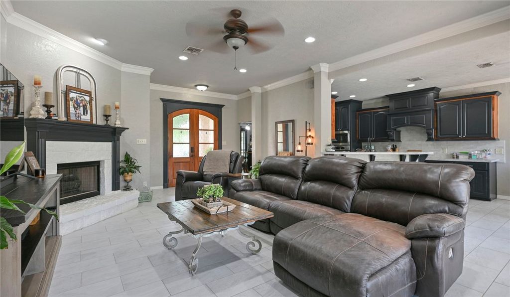 1108 Honeysuckle LN, Caldwell, TX 77836 — photo 5