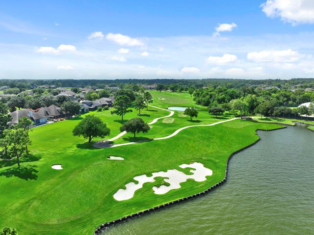 38 Benthaven E, Montgomery, TX 77356