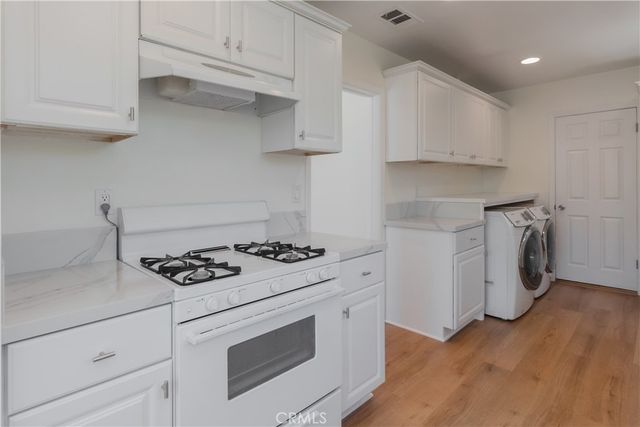 11000 Gaviota Avenue, Granada Hills, CA 91344